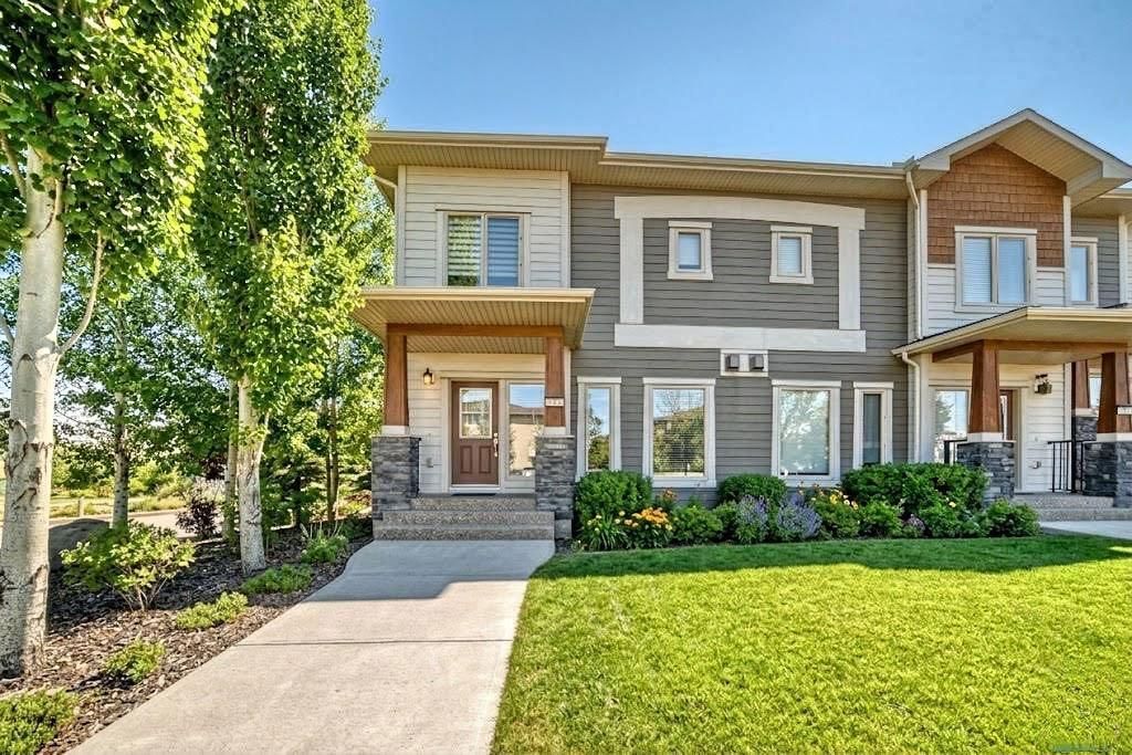 12 Cougar Ridge Landing SW, Calgary — photo 3 of 47
