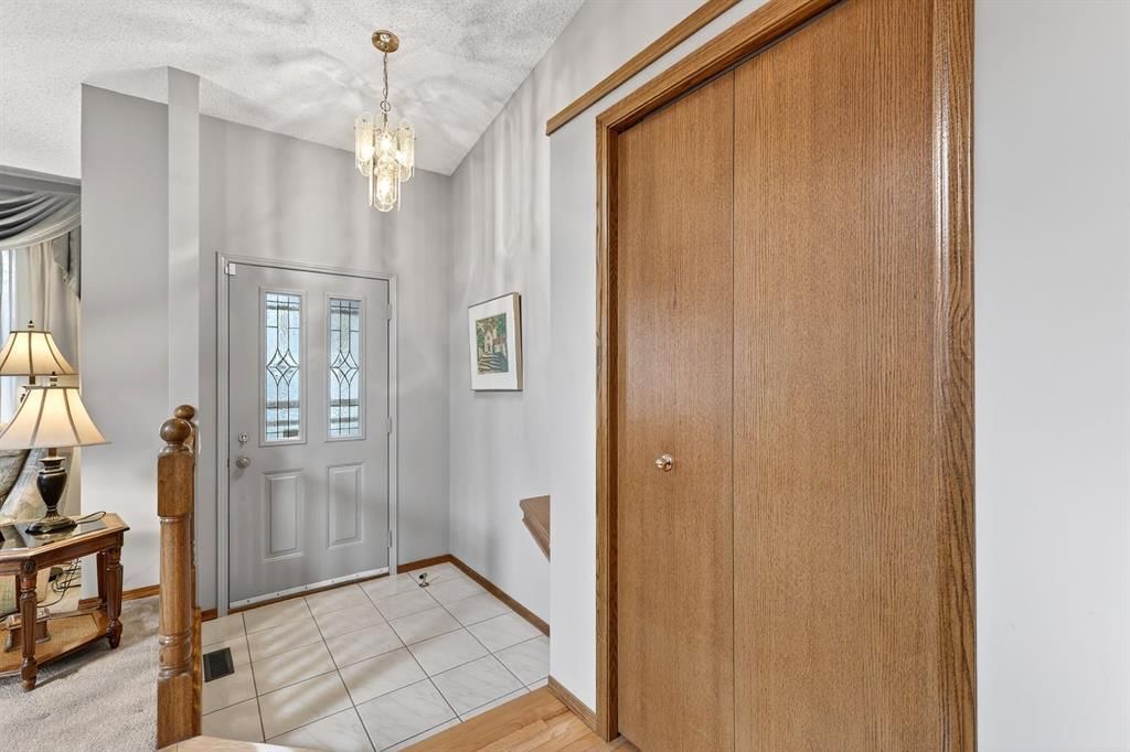311 Douglasbank Drive SE, Calgary — photo 3 of 50