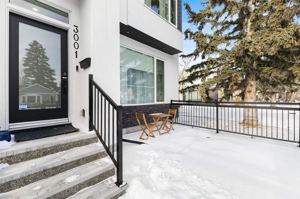 3001 26A Street SW, Calgary — photo 4 of 48
