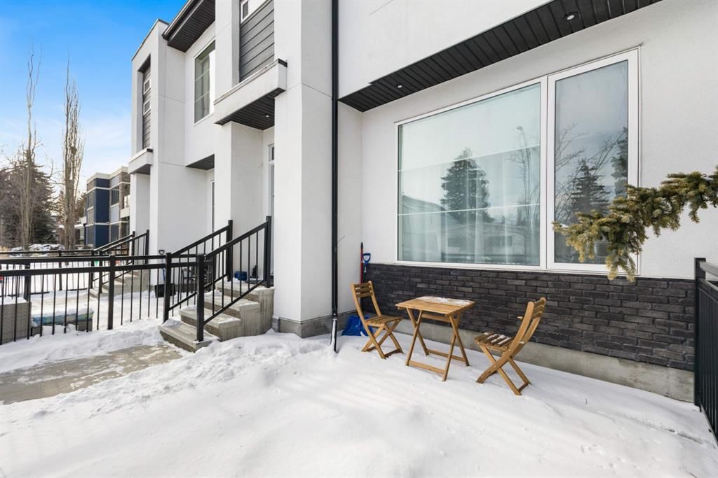 3001 26A Street SW, Calgary — photo 5 of 48