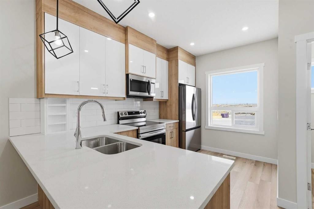 628 Red Sky Villas NE, Calgary — photo 4 of 38