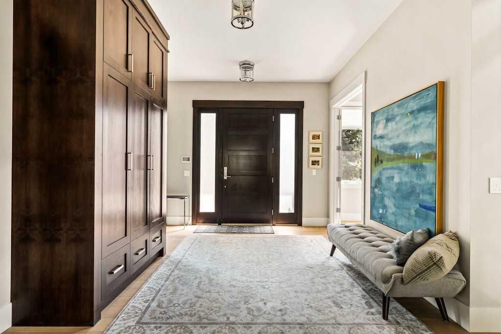 4115 15 Street SW, Calgary — photo 3 of 48
