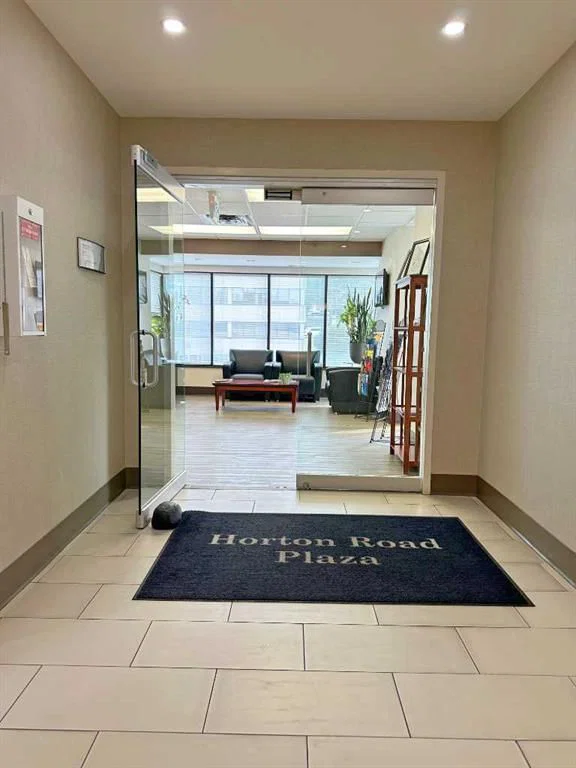 9705 Horton Road SW, Calgary — photo 4 of 5