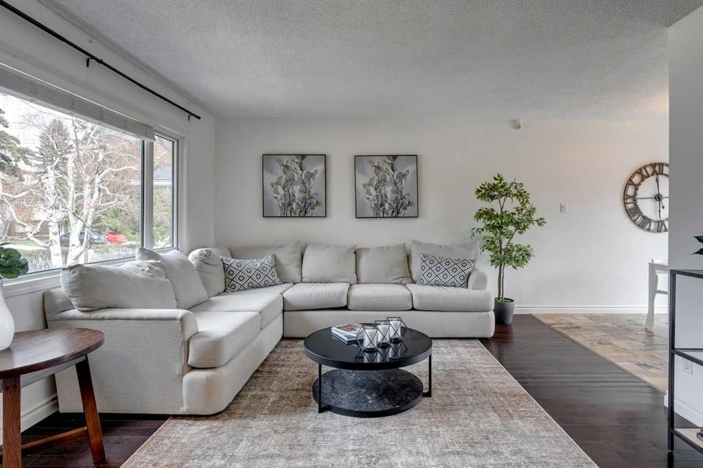 107 Sackville Drive SW, Calgary — photo 2 of 45