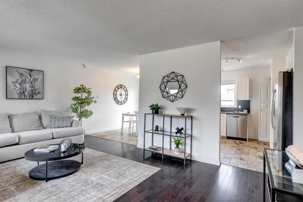 107 Sackville Drive SW, Calgary — photo 4 of 45