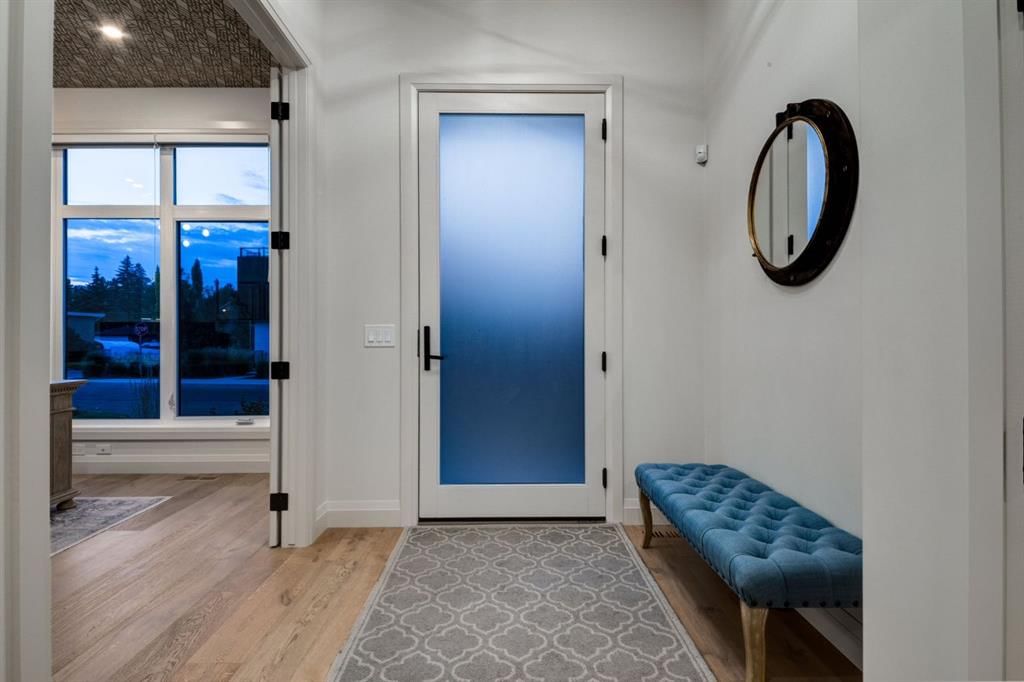 1837 32 Avenue SW, Calgary — photo 5 of 50