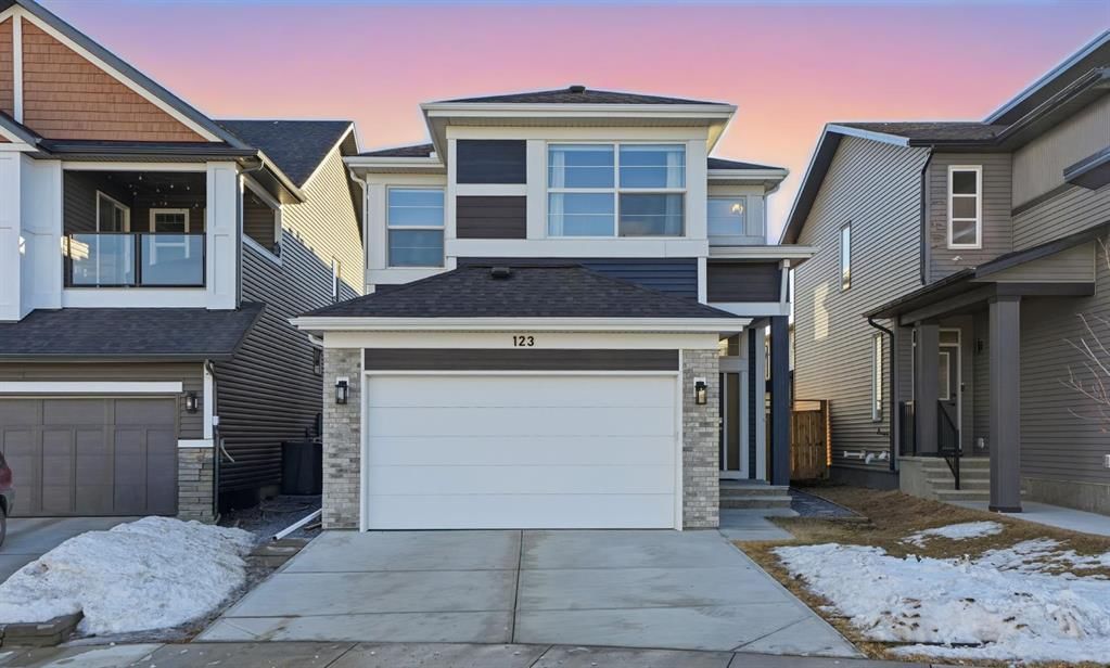 123 Howse Hill NE, Calgary — main listing photo