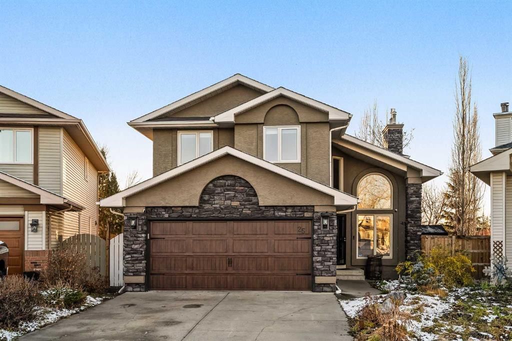 25 McKinley Bay SE, Calgary — main listing photo