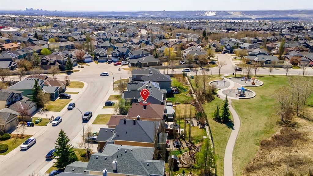 432 Royal Oak Circle NW, Calgary — main listing photo