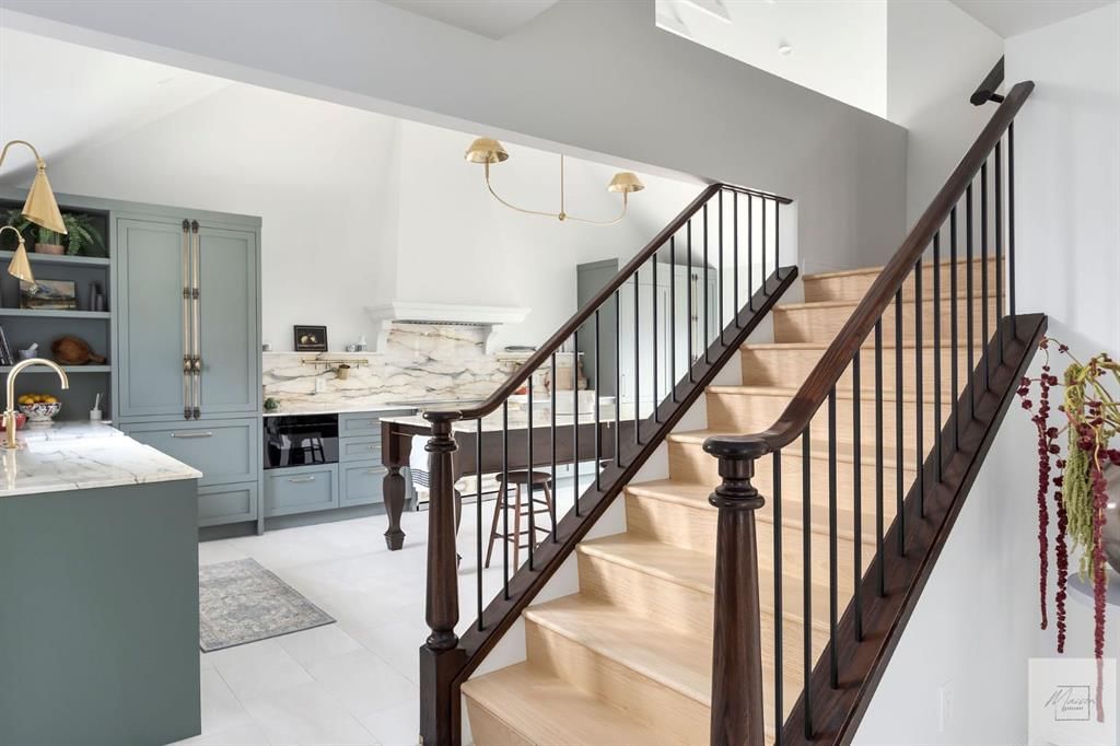 1011 Lake Wapta Way SE, Calgary — photo 4 of 50