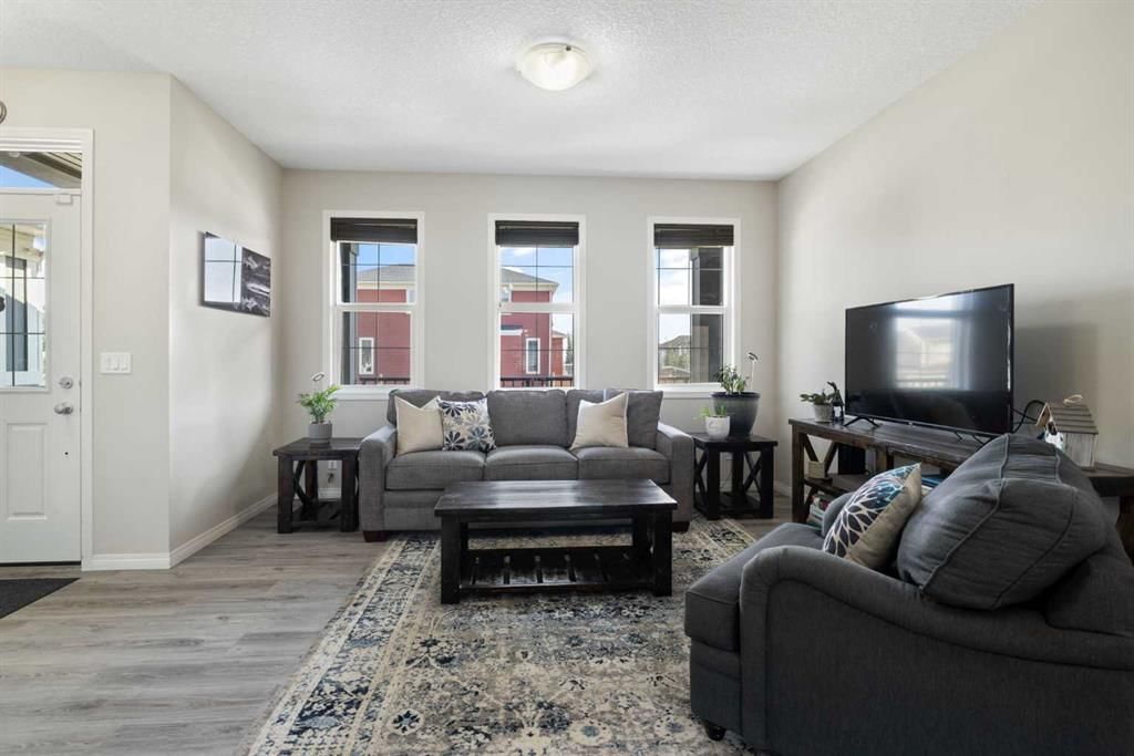 211 Evanscrest Way NW, Calgary — photo 4 of 34