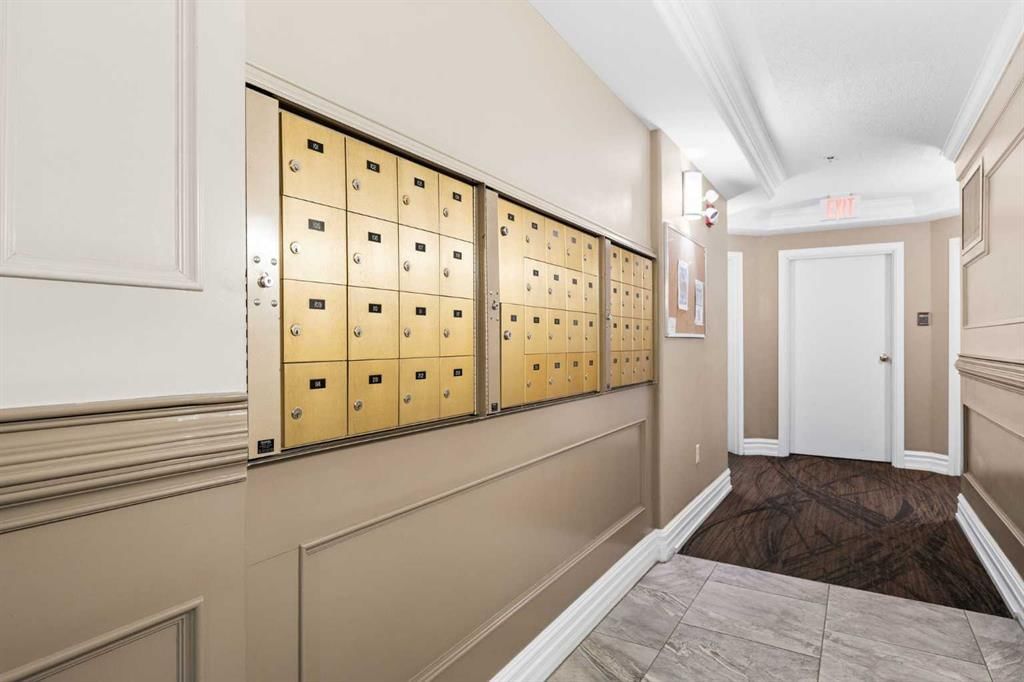 503, 2422 Erlton Street SW, Calgary — photo 4 of 50