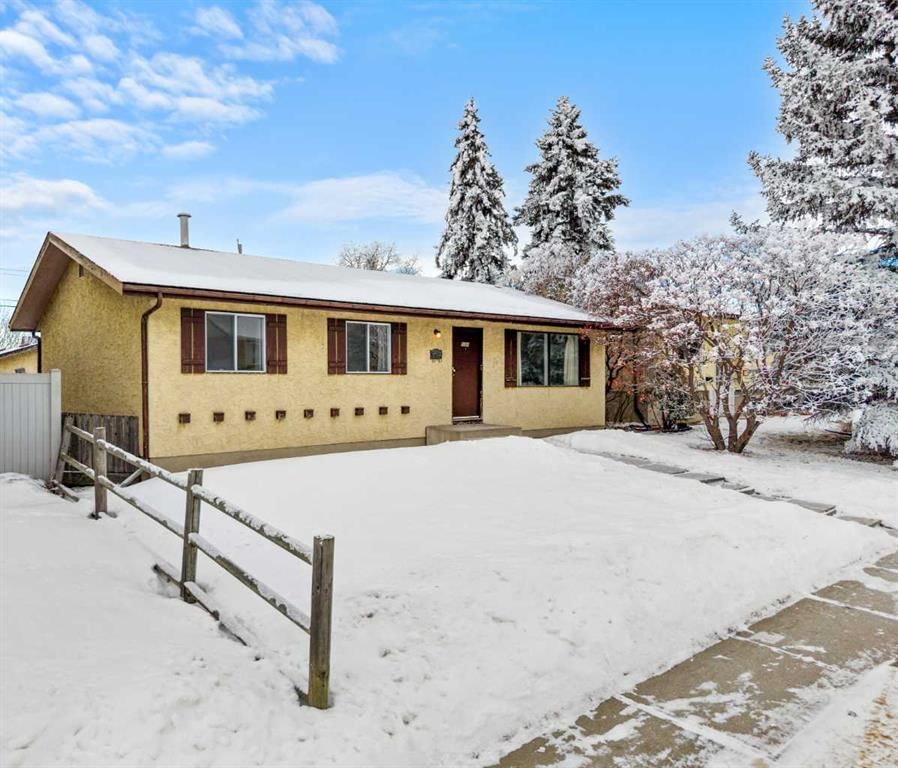 1151 Marcombe Crescent NE, Calgary — photo 2 of 43