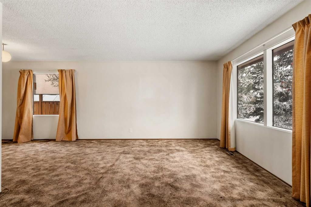 1151 Marcombe Crescent NE, Calgary — photo 5 of 43