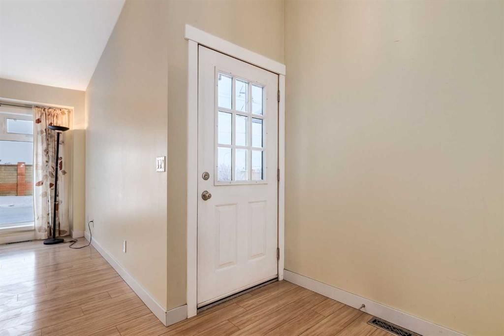 176 Riverbirch Road SE, Calgary — photo 3 of 25