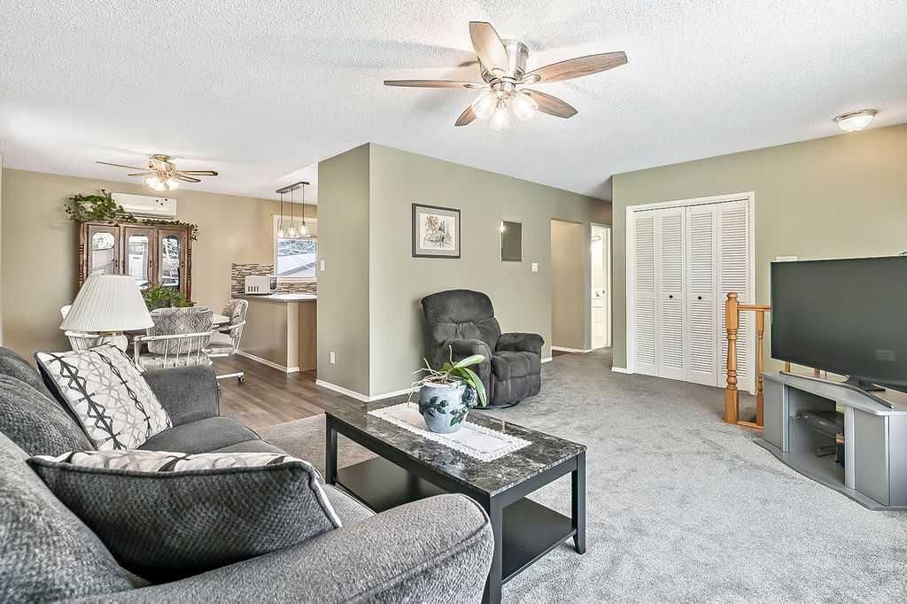 312 Foritana Road SE, Calgary — photo 5 of 37