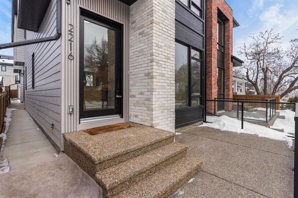 2216 12 Avenue NW, Calgary — photo 4 of 50
