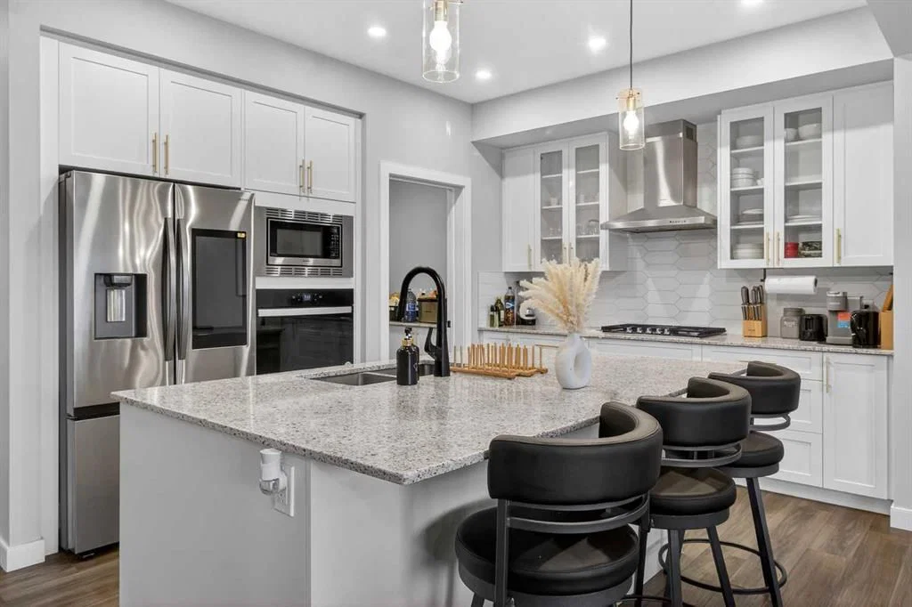 66 Belmont Manor SW, Calgary — photo 4 of 44
