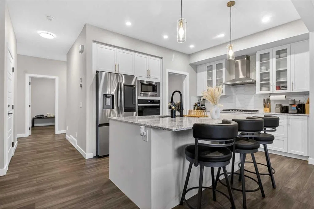 66 Belmont Manor SW, Calgary — photo 5 of 44