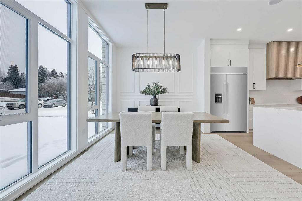 5007 21 Avenue NW, Calgary — photo 5 of 49