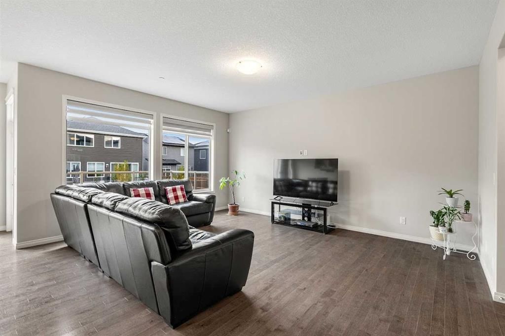 175 Howse Rise NE, Calgary — photo 4 of 50