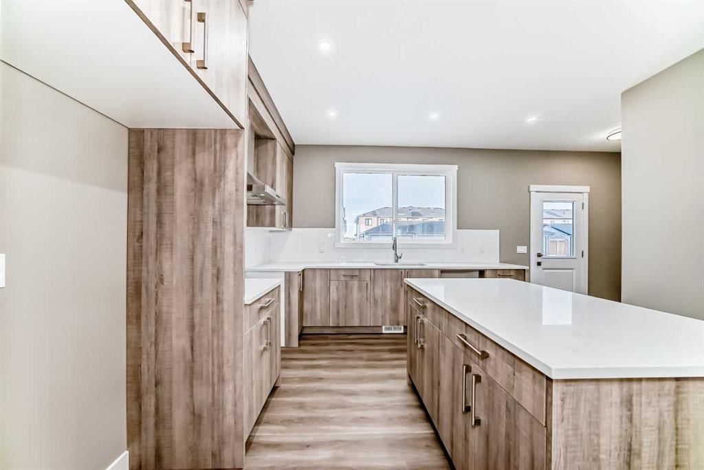 136 Belvedere Park SE, Calgary — photo 4 of 36
