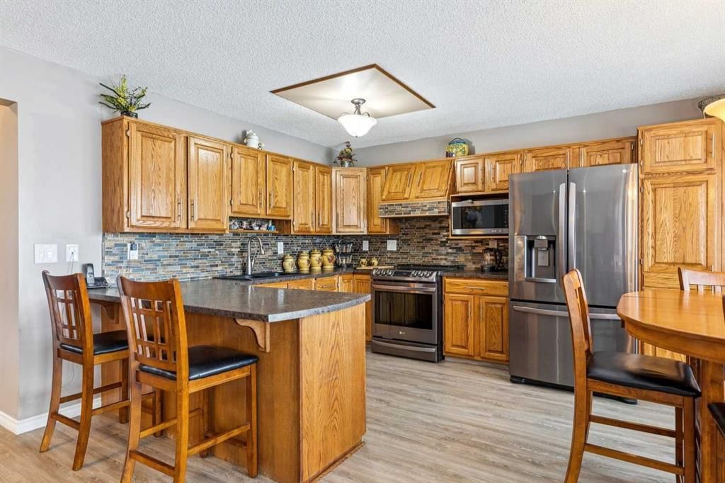 16 Bedwood Rise NE, Calgary — photo 5 of 50