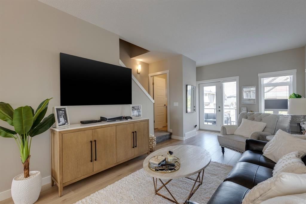 19 Sage Bluff Gate NW, Calgary — photo 2 of 23