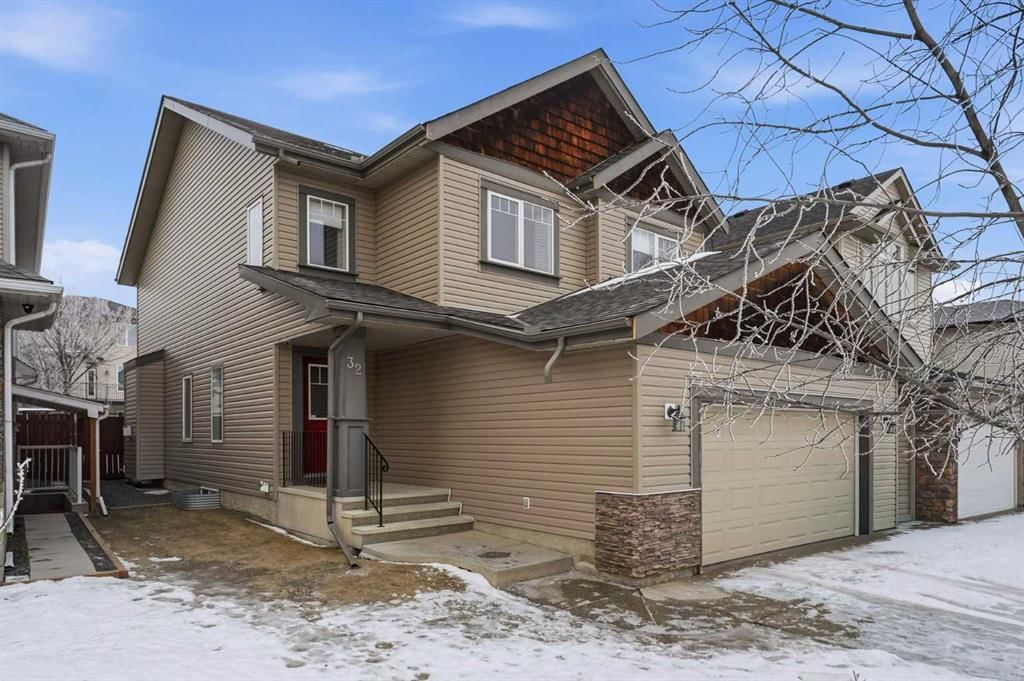 32 Evanscove Heights NW, Calgary — main listing photo