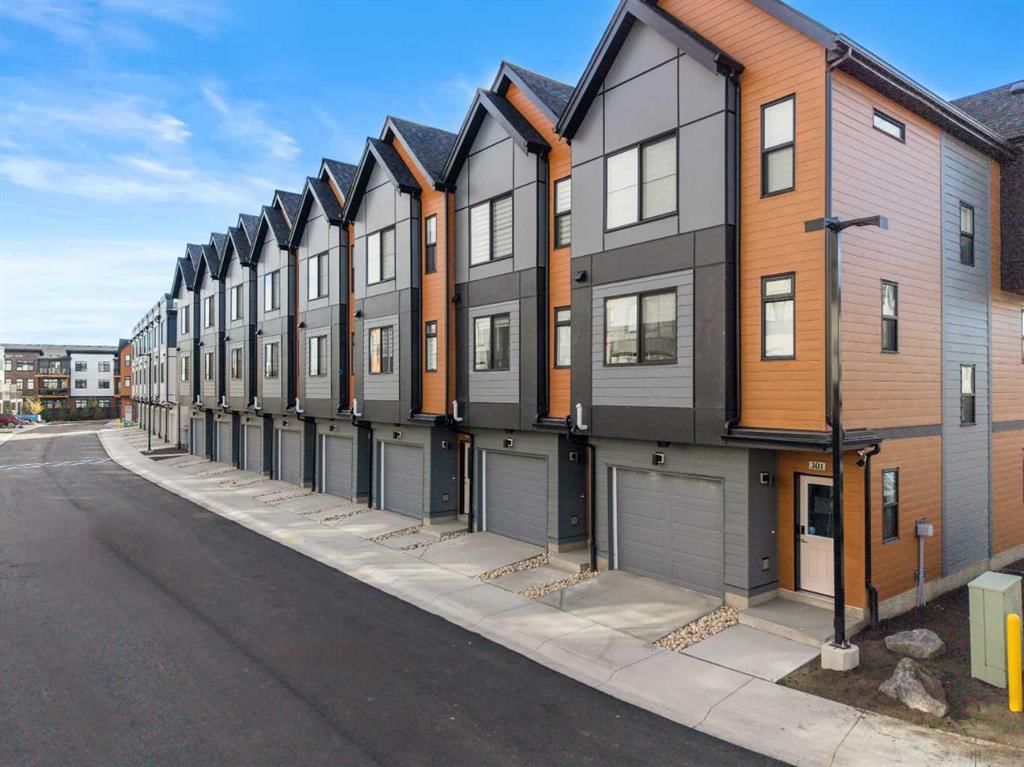 302, 550 Seton Circle SE, Calgary — main listing photo