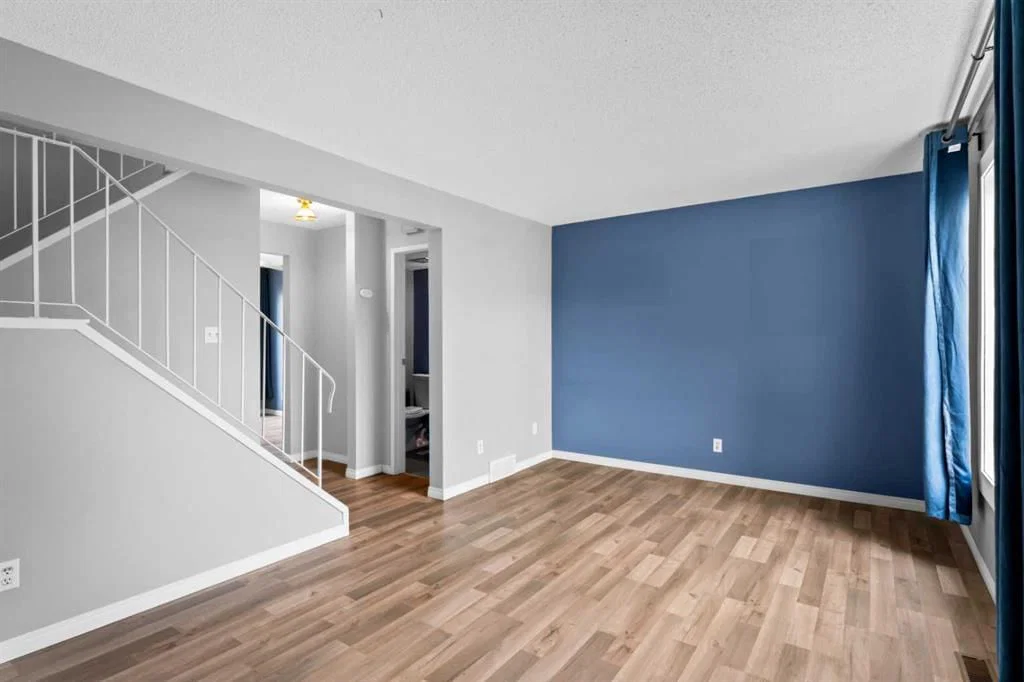 3, 100 Pennsylvania Road SE, Calgary — photo 4 of 32
