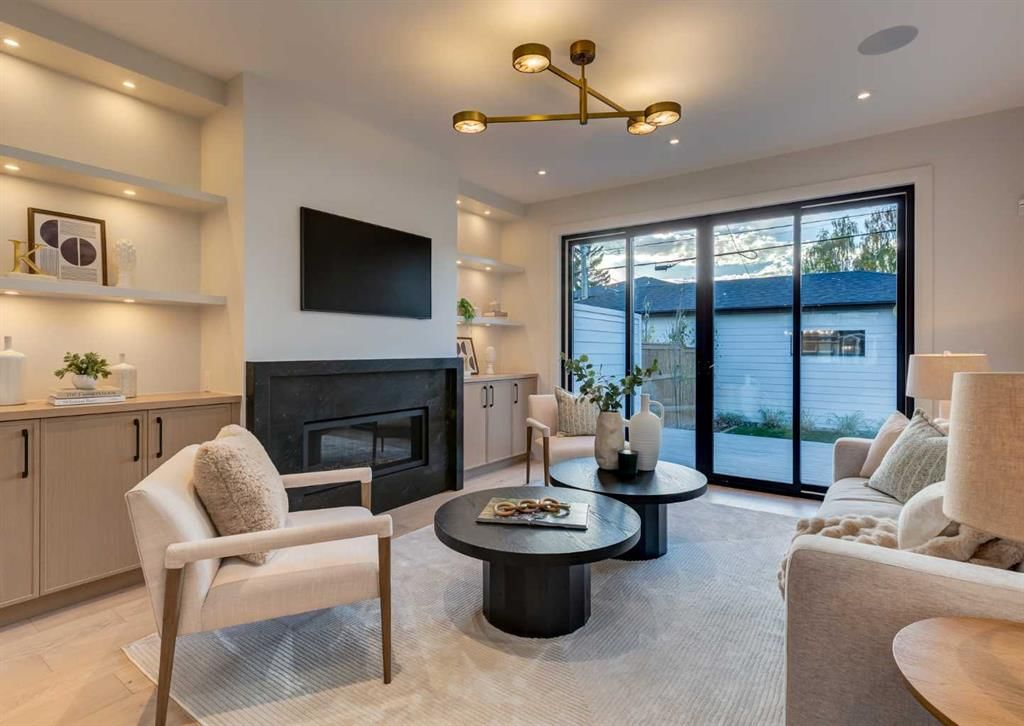 2231 35 Street SW, Calgary — photo 2 of 49