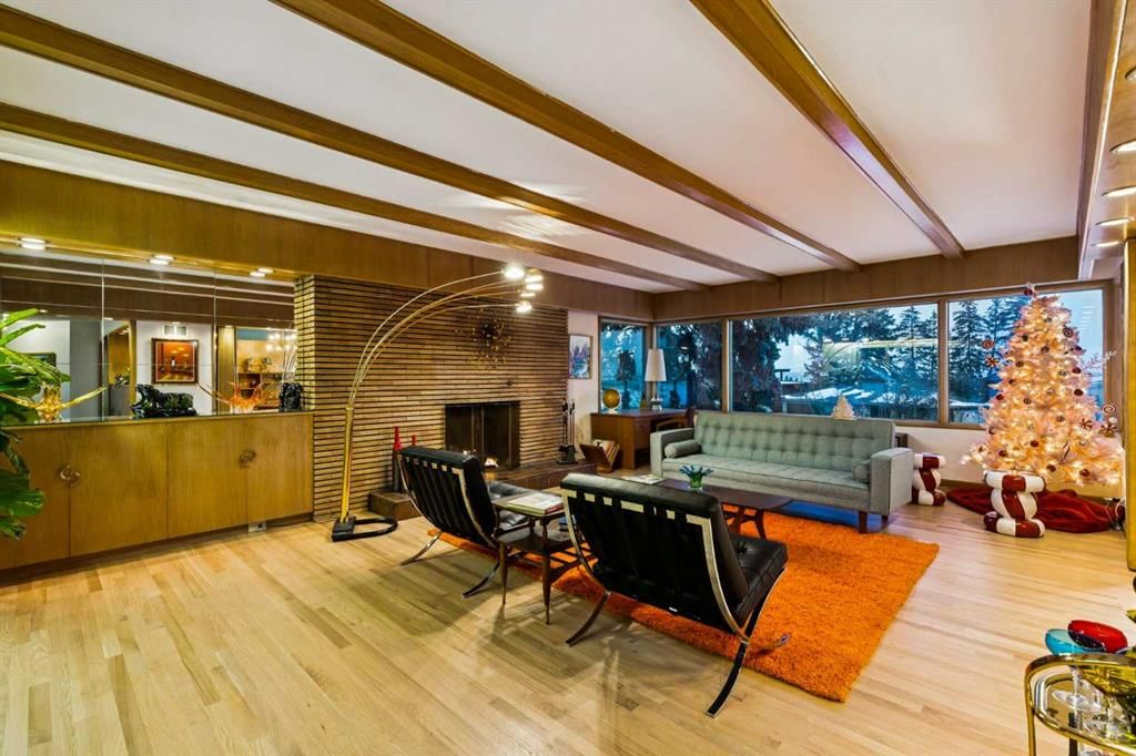 2307 Sunset Avenue SW, Calgary — photo 4 of 49