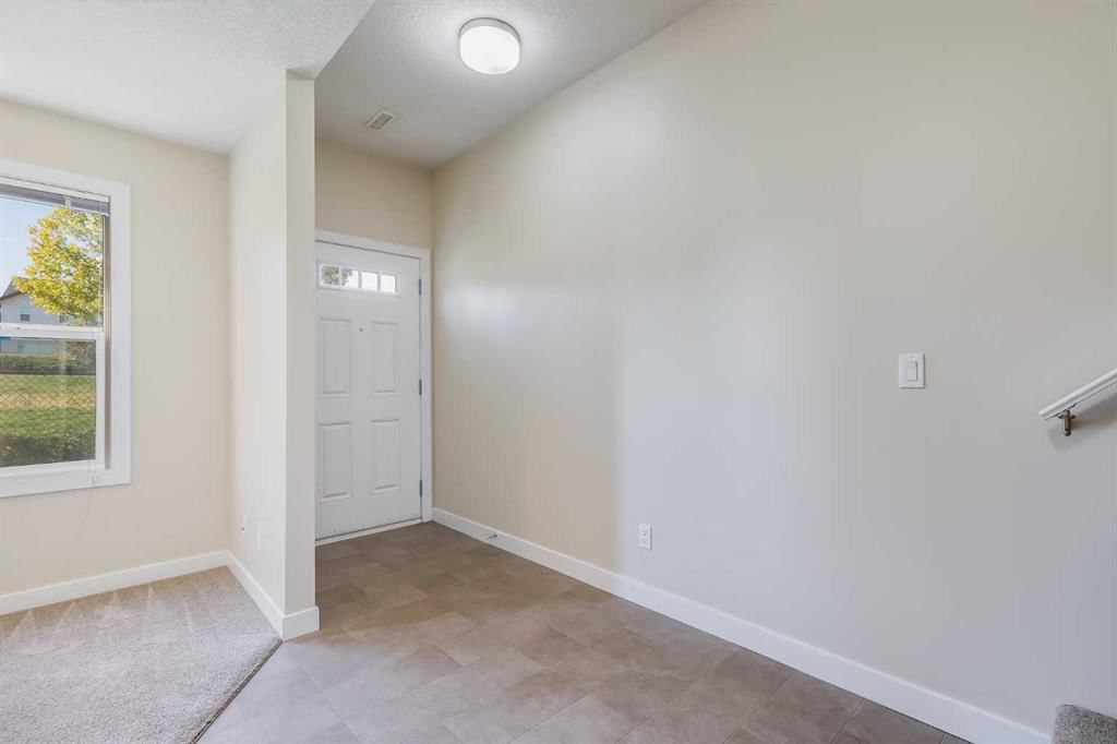 155 Silverado Common SW, Calgary — photo 4 of 28