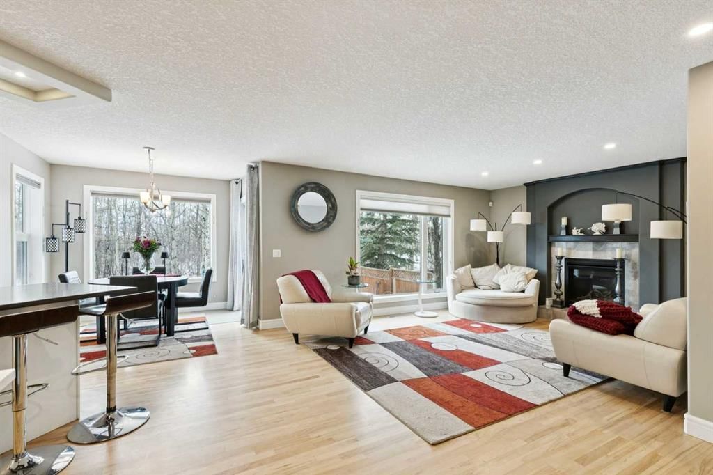 810 Wentworth Place SW, Calgary — photo 2 of 32