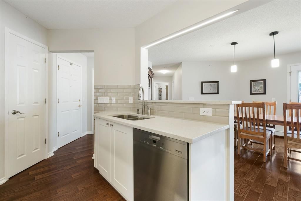 318, 2144 Paliswood Road SW, Calgary — photo 5 of 38