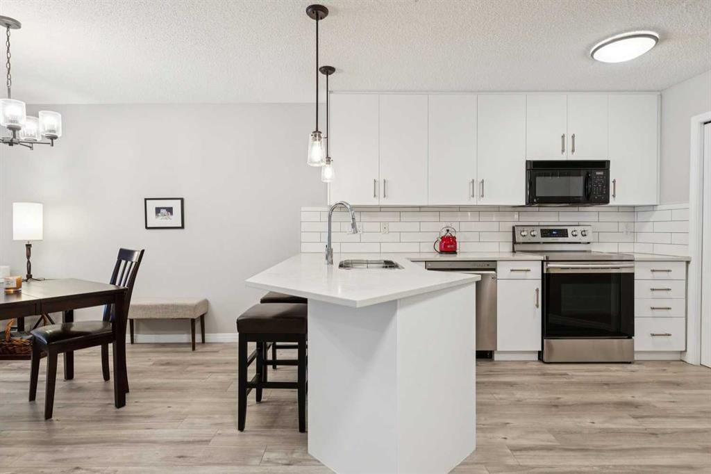 103, 5115 Richard Road SW, Calgary — photo 2 of 27