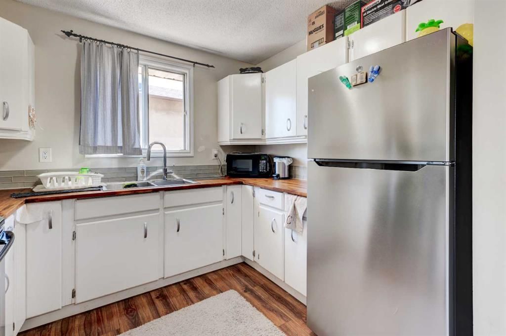 5 Fonda Drive SE, Calgary — photo 4 of 29