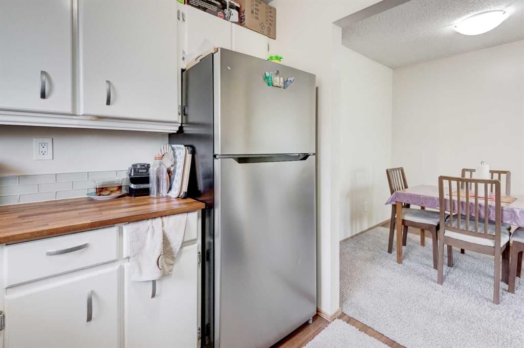 5 Fonda Drive SE, Calgary — photo 5 of 29