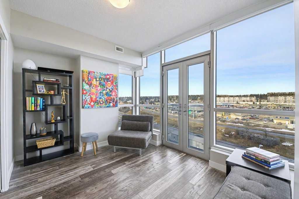 807, 32 Varsity Estates Circle NW, Calgary — main listing photo