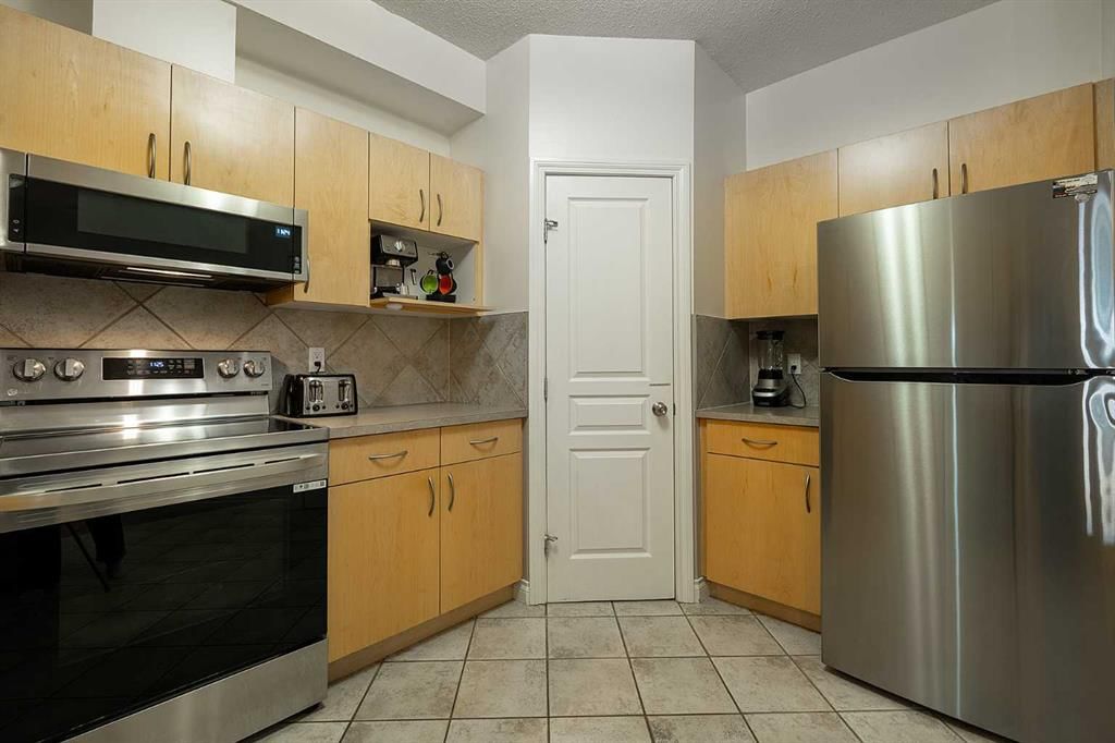 202, 138 18 Avenue SE, Calgary — photo 5 of 47