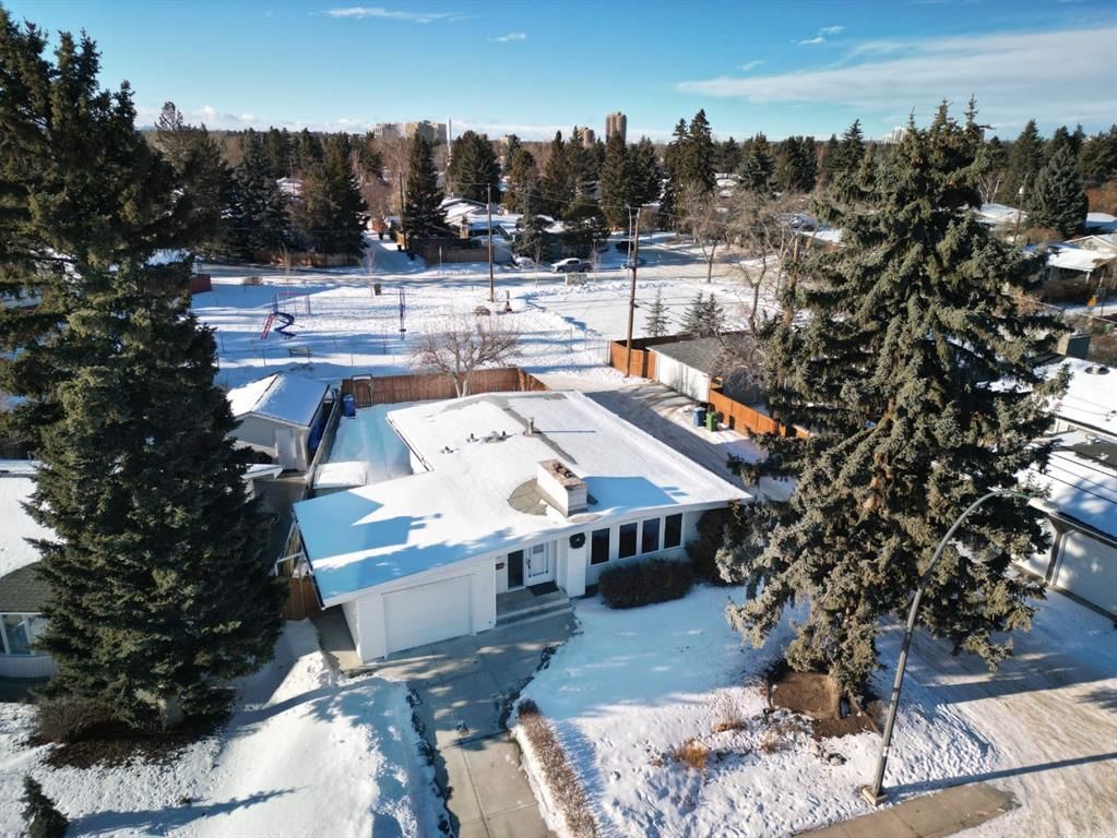 10211 5 Street SE, Calgary — main listing photo