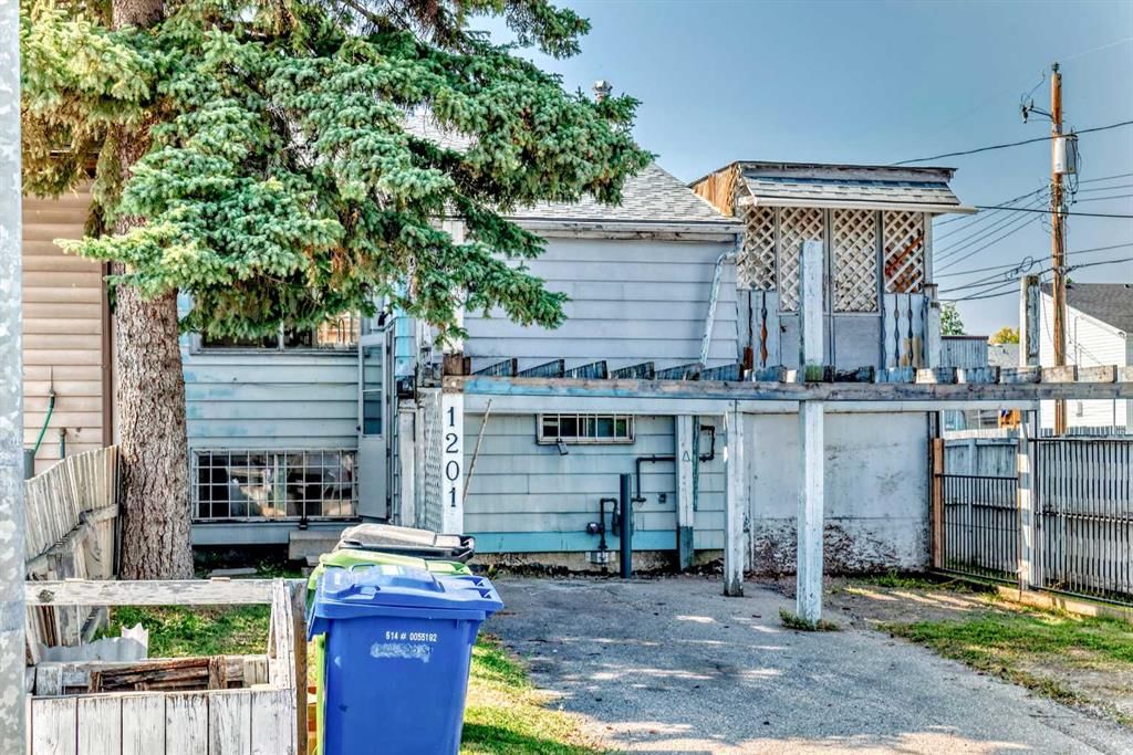 1201 53B Street SE, Calgary — photo 2 of 40