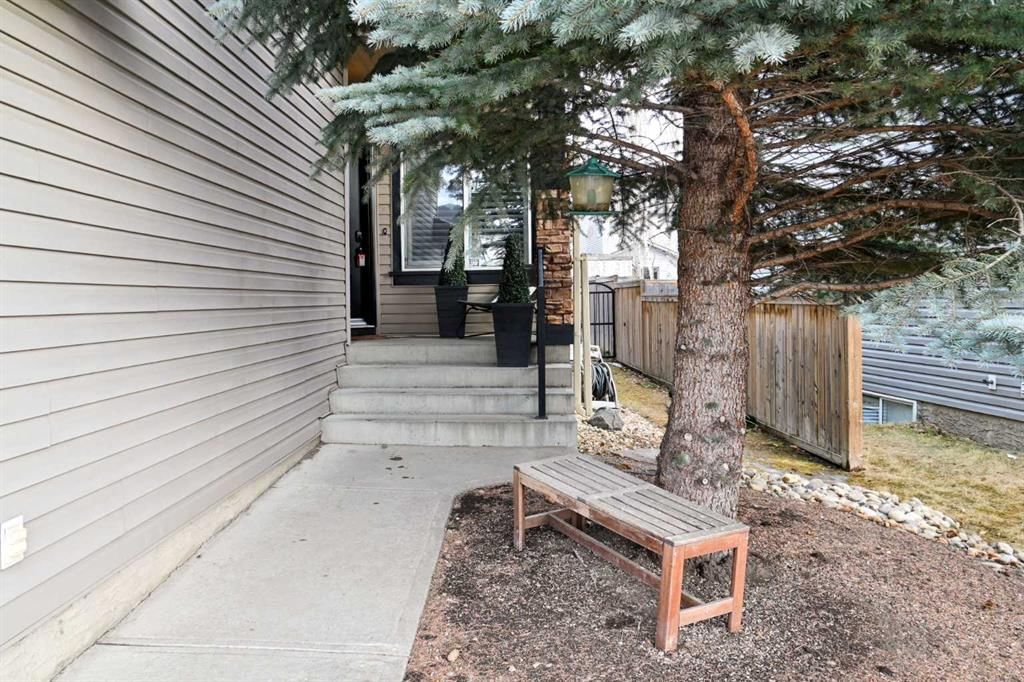 195 Chapalina Terrace SE, Calgary — photo 2 of 47