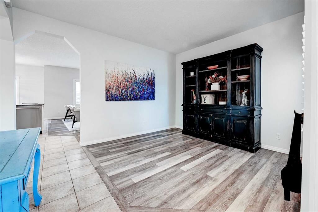 195 Chapalina Terrace SE, Calgary — photo 3 of 47