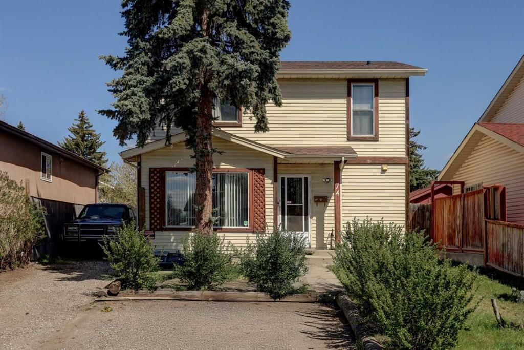 74 Aberdare Way NE, Calgary — main listing photo