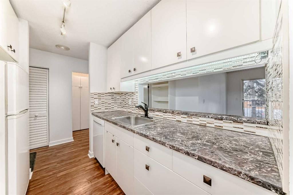 208, 20 Dover Point SE, Calgary — photo 5 of 23