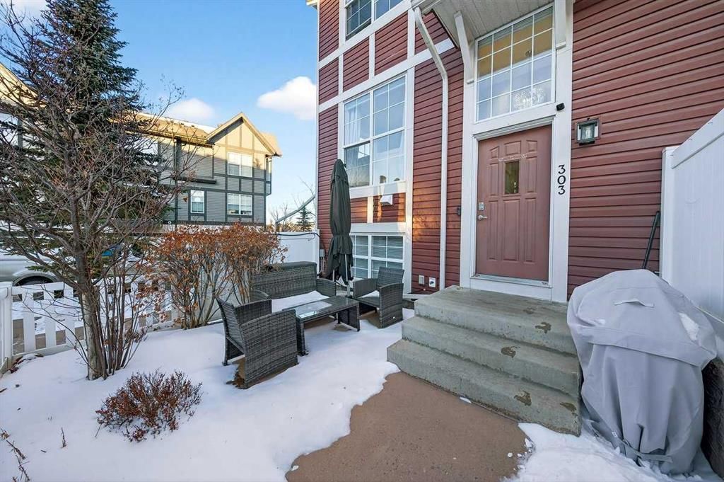 303 New Brighton Villas SE, Calgary — photo 4 of 48