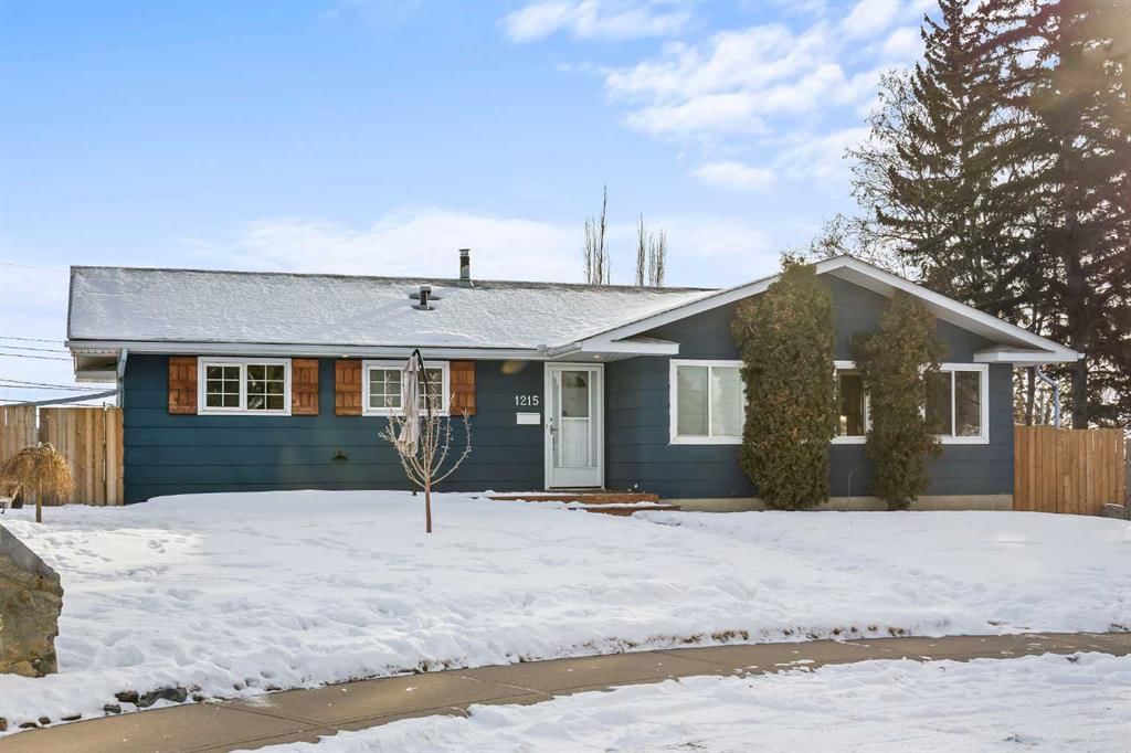 1215 Mapleglade Place SE, Calgary — main listing photo