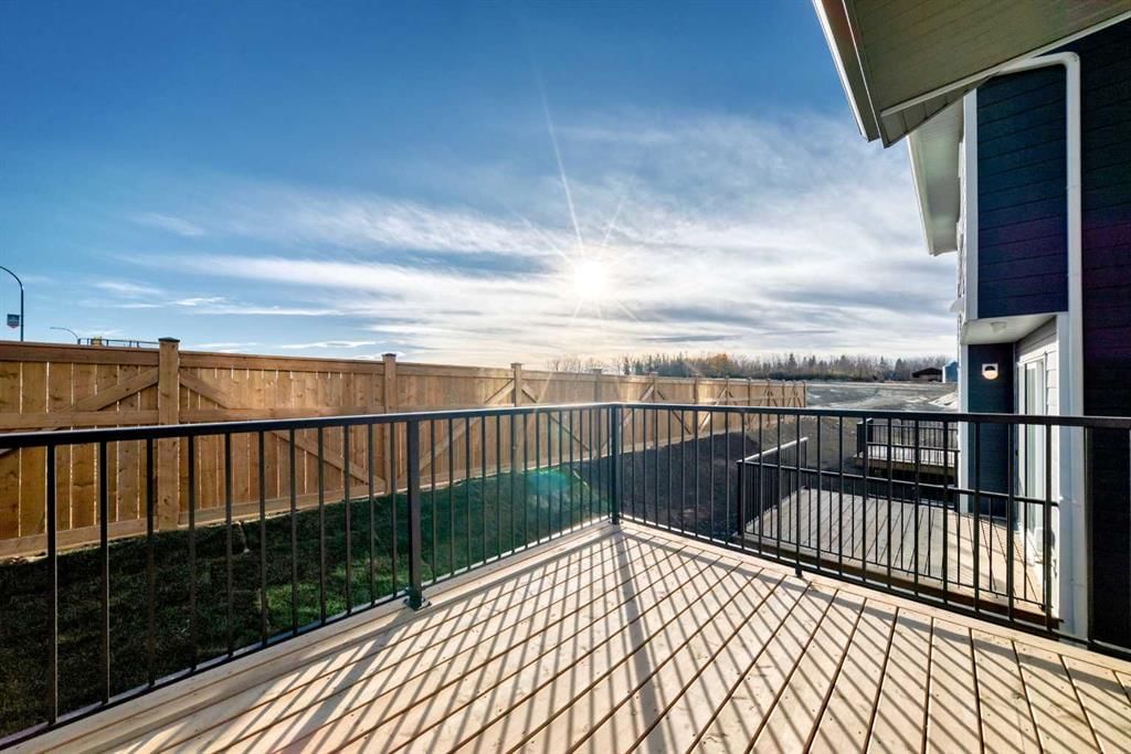 59 Versant Way SW, Calgary — photo 5 of 50
